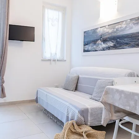 Pochi Passi Dal Mare Apartment San Bartolomeo Al Mare Exterior photo